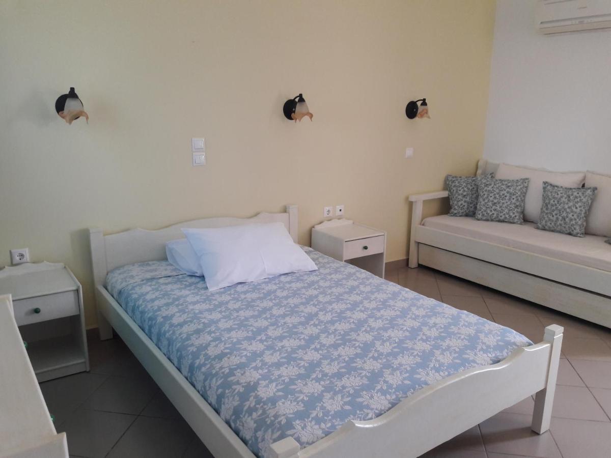 Elpidas Studios Agia Anna  外观 照片