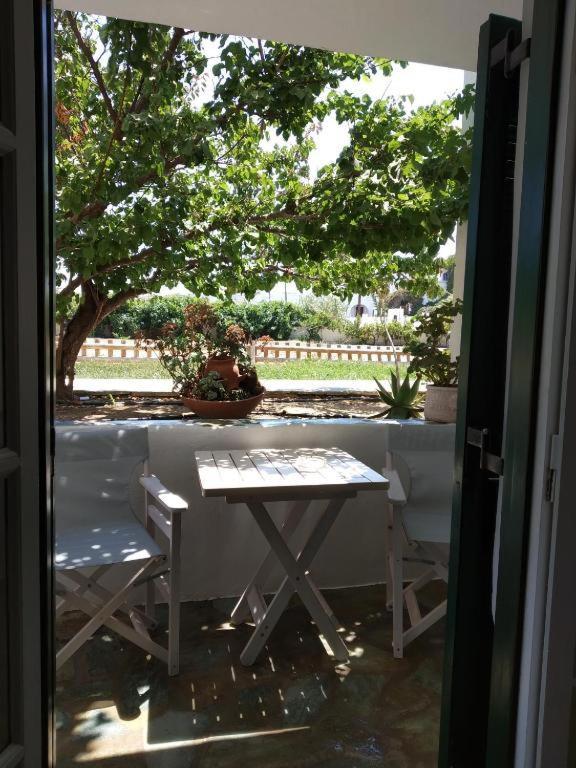 Elpidas Studios Agia Anna  外观 照片