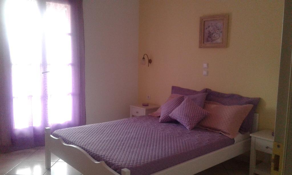 Elpidas Studios Agia Anna  外观 照片